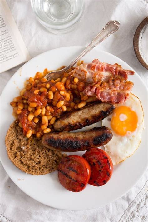 how-to-make-full-english-breakfast-with-baked-beans image