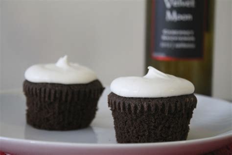 how-to-make-red-wine-chocolate-cupcakes-spoon image
