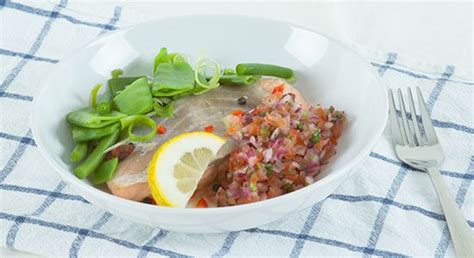 poached-salmon-and-green-bean-salad-with-tomato image