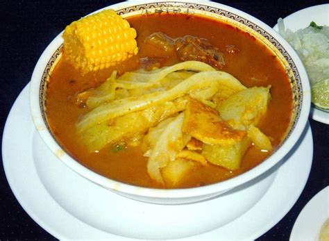 salvadorian-sopa-de-pata-recipe-cows-feet-soup image