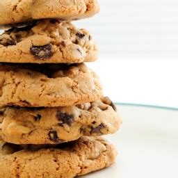 chewy-banana-chocolate-chip-cookies-bigovencom image