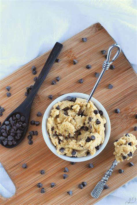 edible-chocolate-chip-cookie-dough-happihomemade image