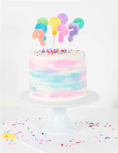 surprise-inside-gender-reveal-cake-honey image