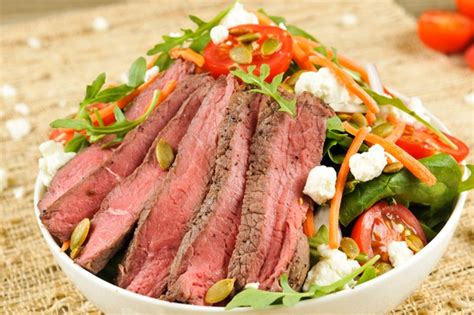 hearty-steak-and-goat-cheese-salad-recipe-home-chef image