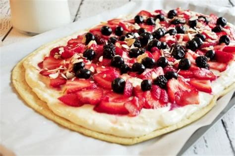 heathers-fruit-pizza-quick-and-simple-recipe-foodcom image