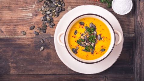 detoxifying-carrot-soup-recipe-with-turmeric-and-ginger image