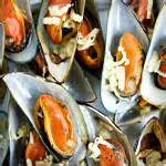 chipotle-grilled-mussels-recipe-atkins image