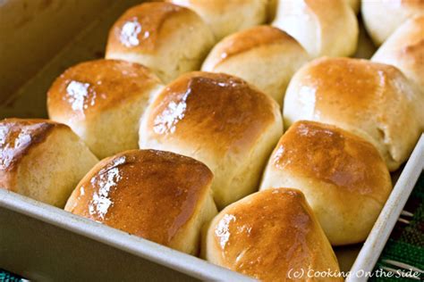 recipe-classic-dinner-rolls-cooking-on-the-side image