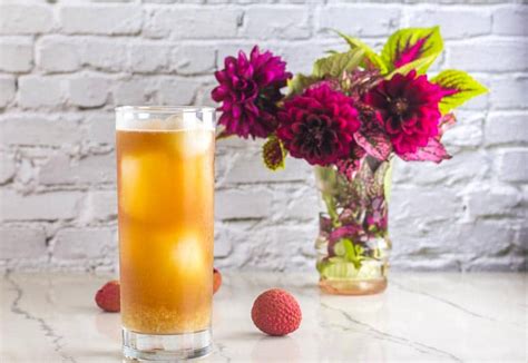 low-fodmap-iced-black-tea-with-lychee-fodmap image