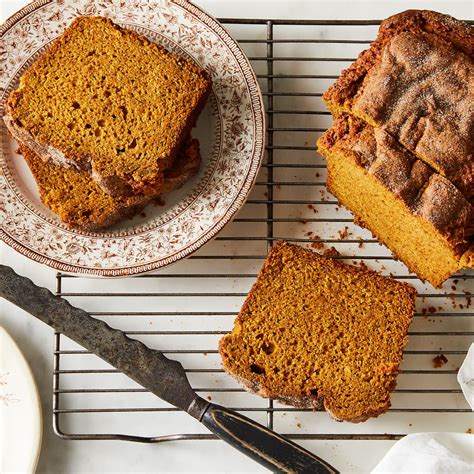 best-pumpkin-bread-recipe-how-to-make-easy-moist image