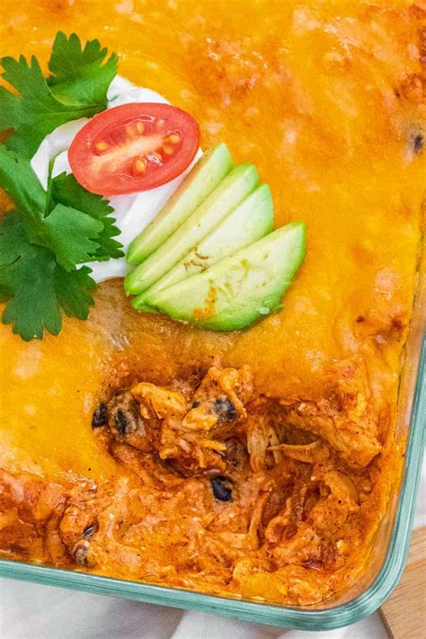 best-chicken-enchilada-dip-recipe-easy-chicken image