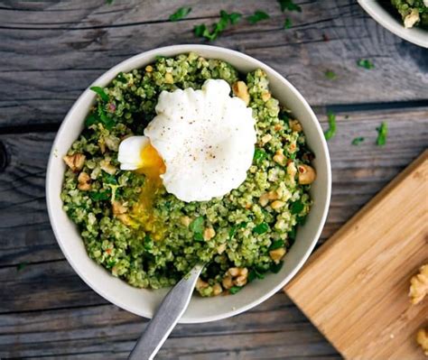 11-quinoa-bowls-that-make-it-easy-and-fun-to-eat-clean image