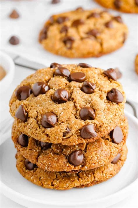 perfect-paleo-chocolate-chip-cookies-vegan-keto-options image