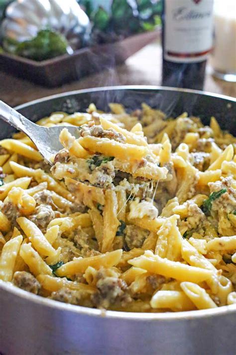 spinach-sausage-one-pan-alfredo-taste-of-the image