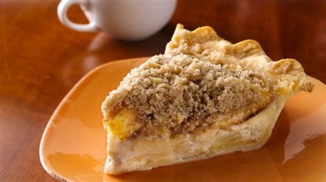 sour-cream-apple-pie-recipe-pillsburycom image