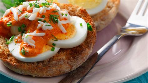 eggs-diablo-recipe-get-cracking image