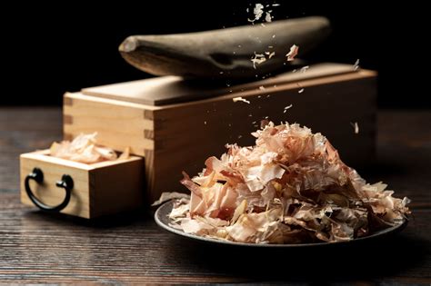 bonito-flakes-katsuobushi-what-is-it-and-how-to-use-it image