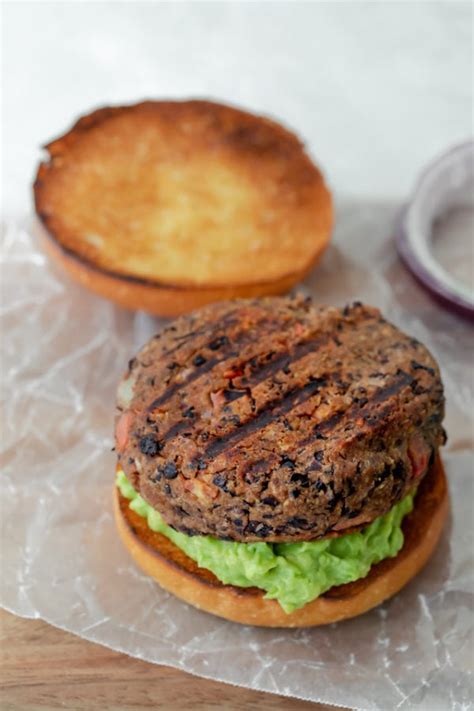 salsa-black-bean-burger-feelgoodfoodie image