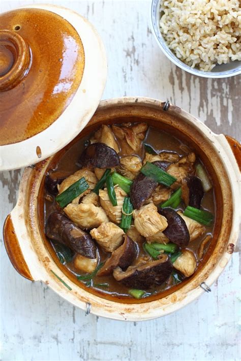 clay-pot-chicken-with-mushroom-rasa-malaysia image