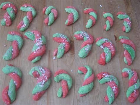 peppermint-candy-cane-cookies-recipe-cdkitchencom image