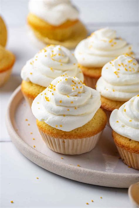 keto-cupcakes-the-best-vanilla-cupcakes-recipe-for-keto image