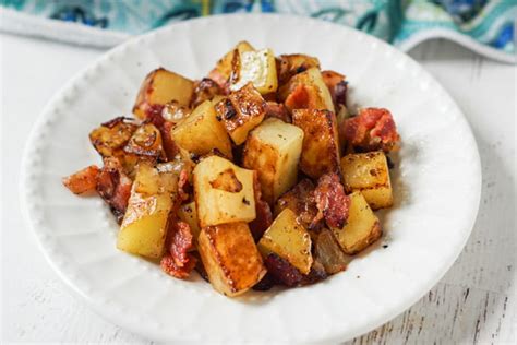 german-fried-potatoes-with-bacon-easy-side-dish image