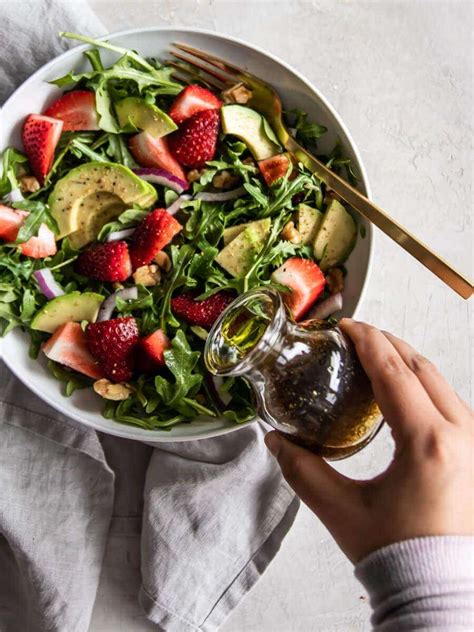 strawberry-arugula-salad-with-balsamic-vinaigrette image