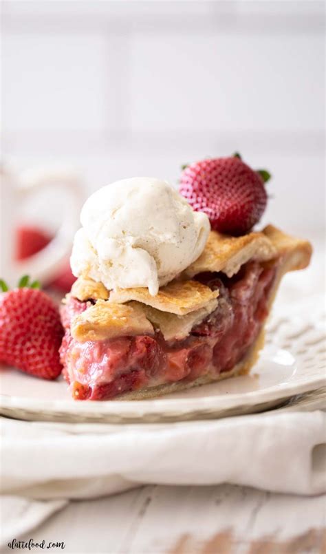 baked-strawberry-pie-recipe-a-latte-food image