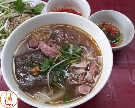 bn-b-huẾ-vietnamese-spicy-beef-noodle-soup-in image