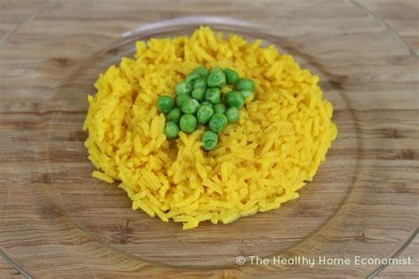 how-to-make-perfect-yellow-rice-arroz-amarillo image