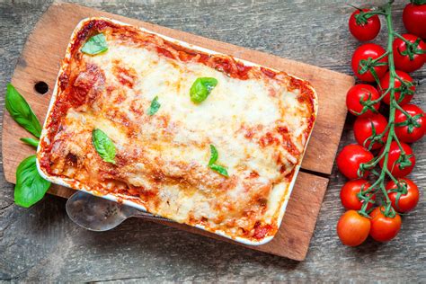 no-noodle-cheesy-spinach-lasagna-joy-bauer image