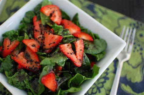 spinach-strawberry-salad-recipe-new-england-today image