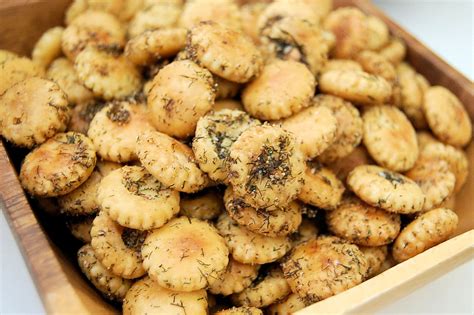 dill-oyster-crackers-kitchen-belleicious image