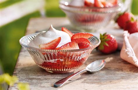 strawberry-syllabub-tesco-real-food image