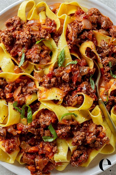 weeknight-bolognese-sauce-in-30-minutes-elizabeth image