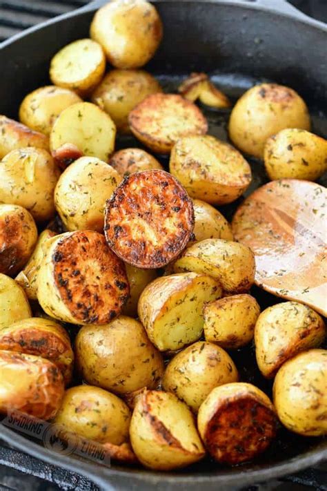 garlic-butter-grilled-potatoes-grilling-smoking-living image