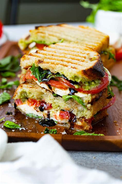 balsamic-glazed-caprese-sandwich-fast-healthy image