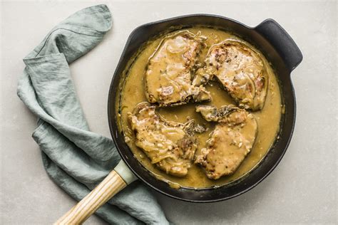 classic-southern-smothered-pork-chops-recipe-the-spruce-eats image