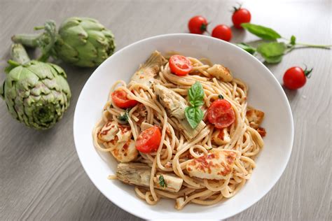 artichoke-and-sun-dried-tomato-pasta-the-delicious image