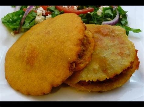 fried-puffed-up-gorditas-mexican-recipe-how-to image