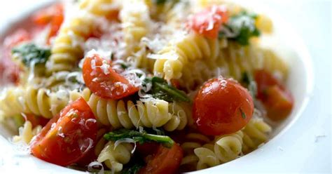 10-best-bowtie-pasta-with-cherry-tomatoes image