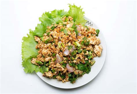 how-to-make-thai-minced-chicken-salad-recipe-on image