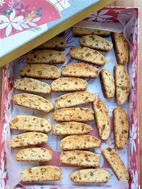 fig-and-pistachio-biscotti-proud-italian-cook image