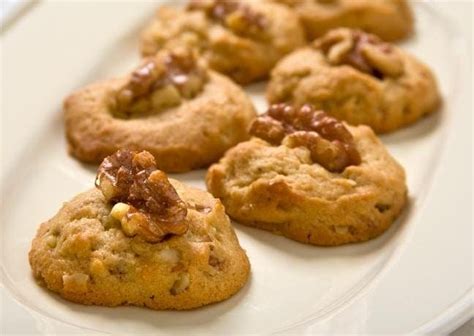 walnut-maple-cookies-california-walnuts image