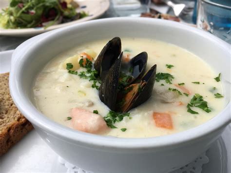 how-to-make-an-irish-seafood-chowder-in-8-easy image