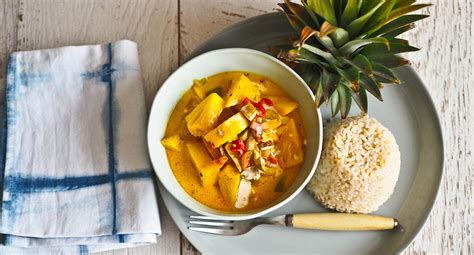 sri-lankan-pineapple-curry-vegan-not-quite-nigella image