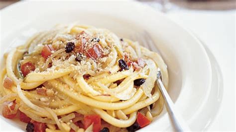 pasta-with-anchovies-currants-fennel-and-pine-nuts image