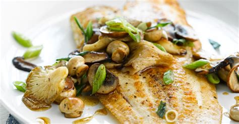 fillets-of-sole-with-mushrooms-recipe-eat-smarter-usa image