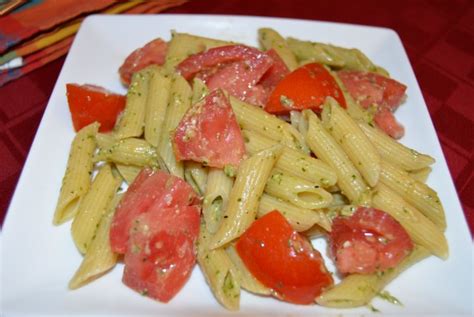 fresh-tomato-pesto-pasta-recipe-family-focus-blog image