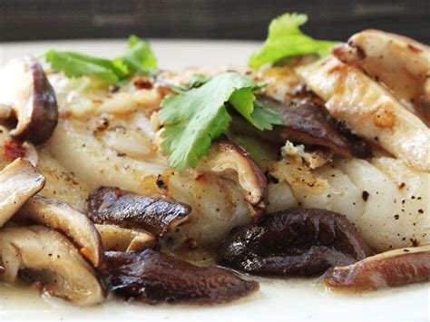 pan-seared-fish-with-shiitake-mushrooms image